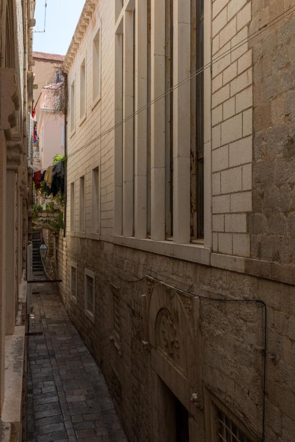 Street Buzz Old Town Apartment By Duhomes Dubrovnik Bagian luar foto